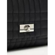 Quilted handbag with a turn-lock closure, fig. 6 