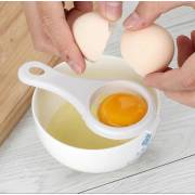  Plastic egg yolk separator, fig. 4 