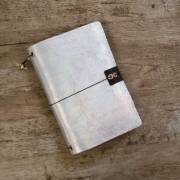  HOLO Traveler Notebook, fig. 1 